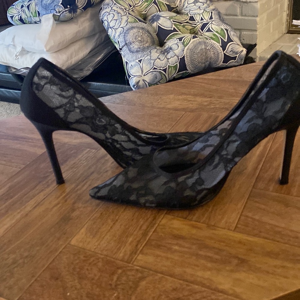Black lace heels4 inch heel
